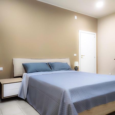 76 Avenue Suites Wi-Fi - Shuttle ريجّو دي كالابريا المظهر الخارجي الصورة