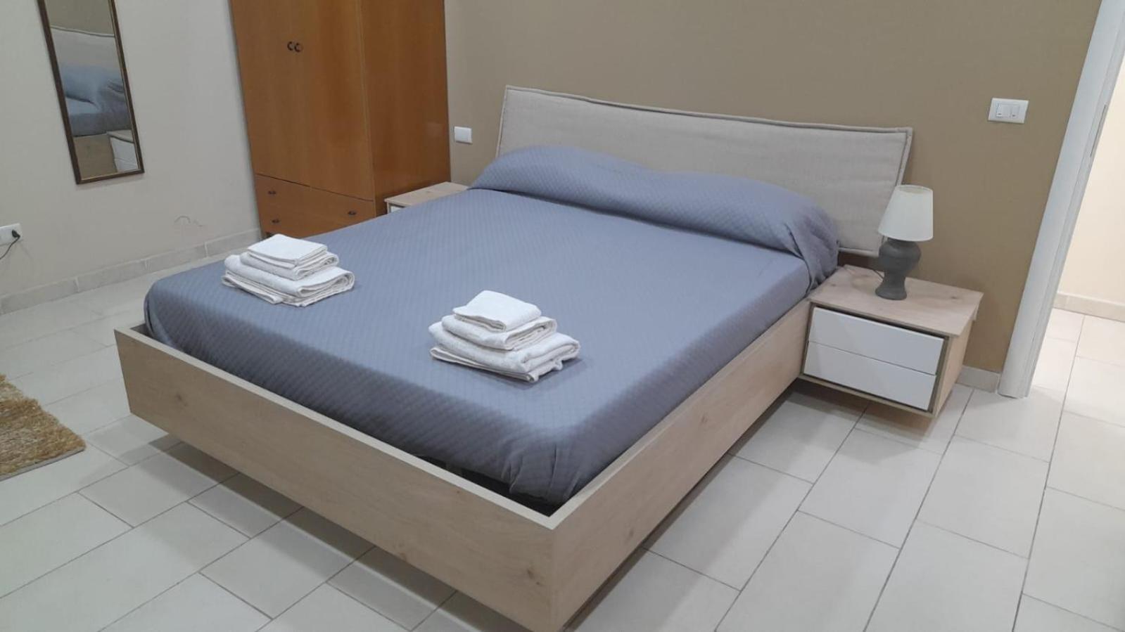 76 Avenue Suites Wi-Fi - Shuttle ريجّو دي كالابريا المظهر الخارجي الصورة