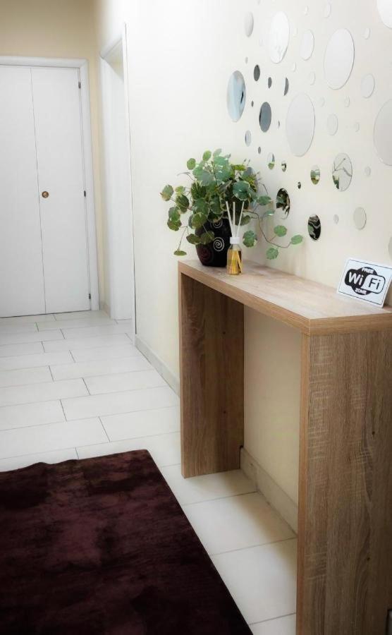 76 Avenue Suites Wi-Fi - Shuttle ريجّو دي كالابريا المظهر الخارجي الصورة